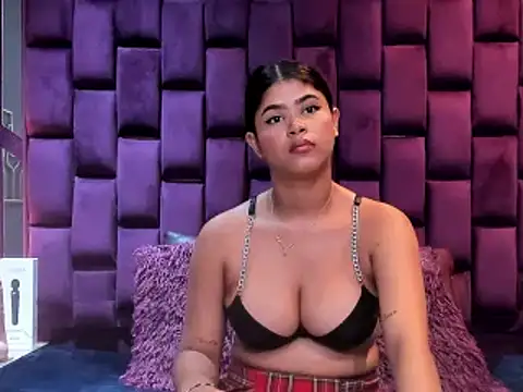 Онлайн чат XXX MilaRiva