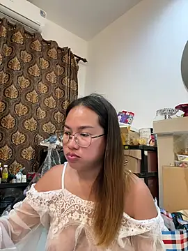 Ponthip's Live XXX Chat