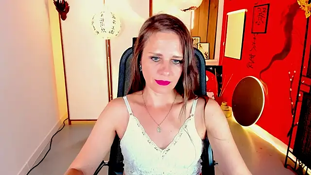 Živý XXX chat EmiliaBedy