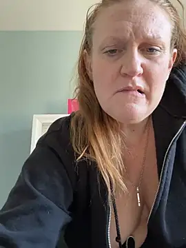 Kellilyn10 Chat XXX live