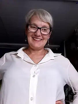 irinamaux's Live XXX Chat