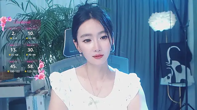 feifei-love 在線直播表演