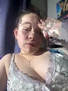 RiaLowelyt Live XXX-chat