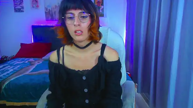 XXX chat uživo modela goth_minerva