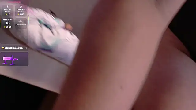 Emilyjhonson_01's Live XXX Chat