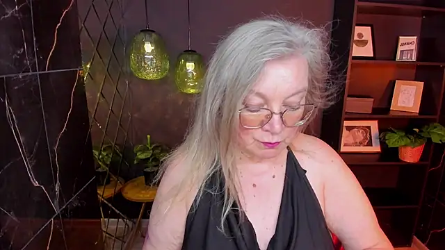 NataliMellow's Live XXX Chat