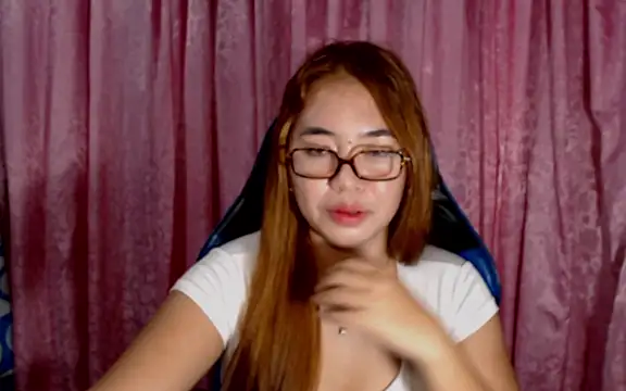 Chatroom XXX en direct de onlymaes_19