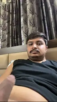 Pertunjukan Kamera Web Parth-26
