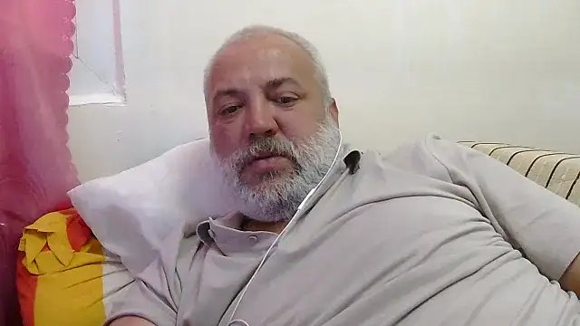 Show modela husoizmir na web-kameri