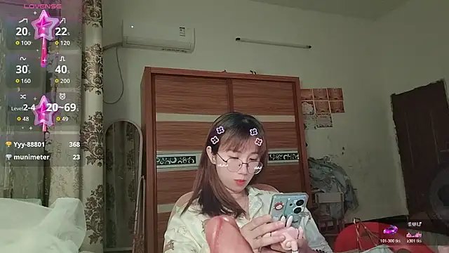Lili_666 – Naživo XXX chat