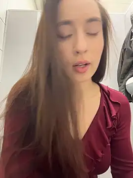 Holly_PlayのライブXXXチャット