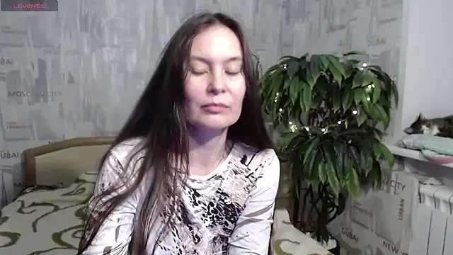 GinaQSoul Adlı Modelin Canlı XXX Sohbeti