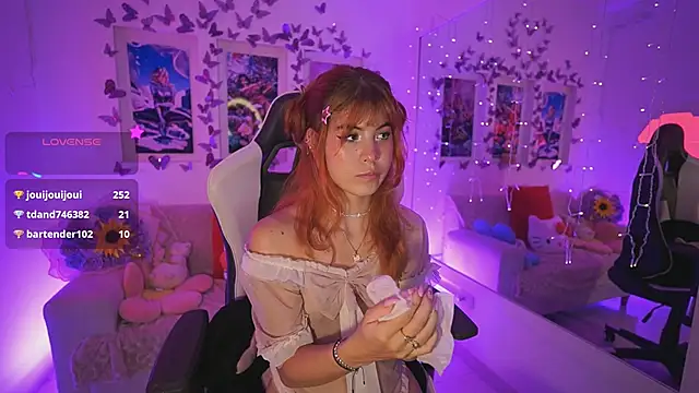 Chatroom XXX en direct de DahliaGrey
