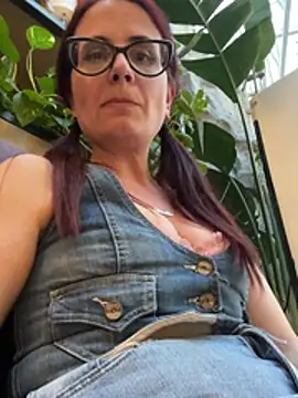 NataKitten Pertunjukan Webcam