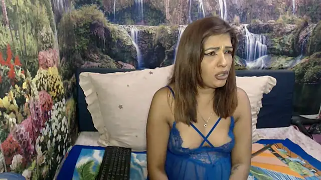 צ'אט XXX בשידור חי של indianaqua