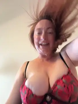 LouiseTswing Webcamshow
