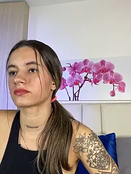 JuliaColemann Chat XXX live