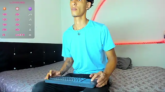 liammendoza98 Show Webcam