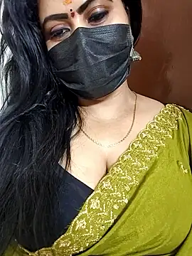 Anushka_flowern Webbikameraesitys