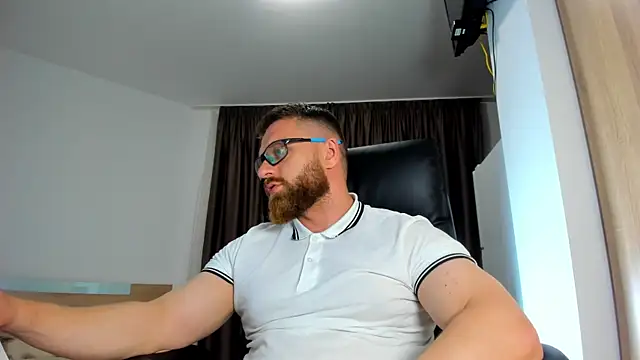 Онлайн чат XXX Findom_guy
