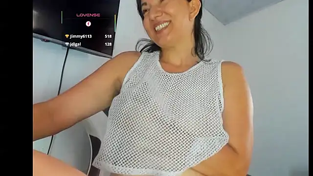 Serenity_Lux live XXX chat