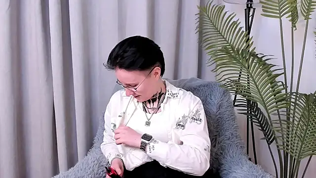 Chatroom XXX en direct de LeonOsbey