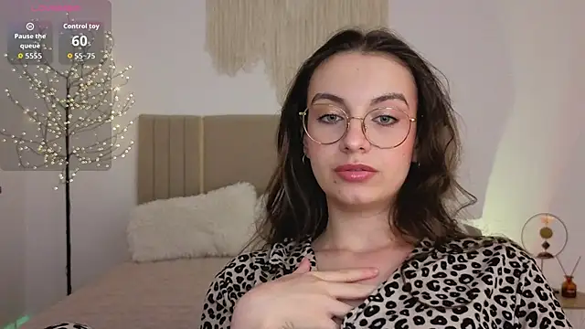 Real_cutie1 Adlı Modelin Canlı XXX Sohbeti