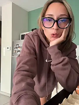 Živý XXX chat Lolasecret_