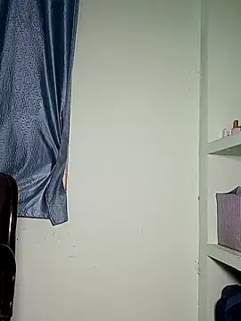 shrutee12 élő XXX-chatje