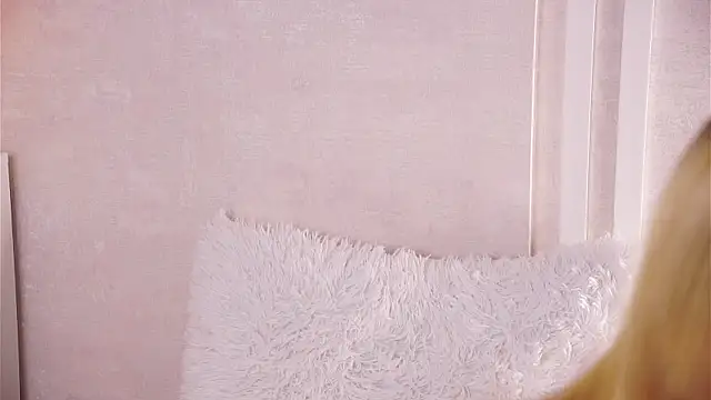 SunnivaCovil's Live XXX Chat