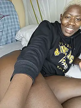 SquirtQueen16 – Naživo XXX chat