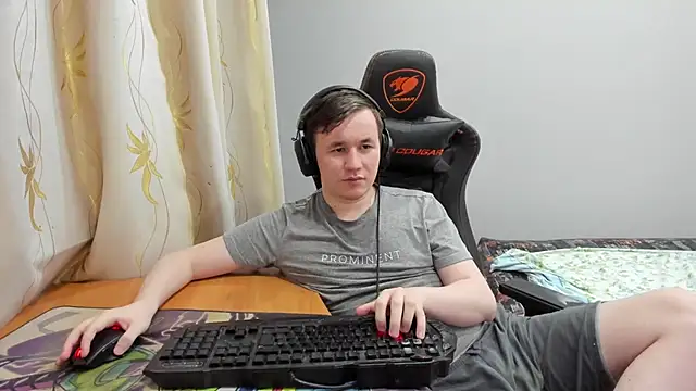 iliaskrislove 网络视讯表演