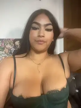 Kitty_Tits' Live XXX Chat