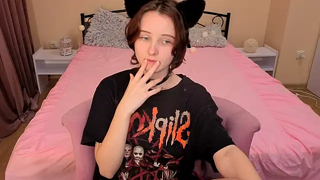 Онлайн чат XXX Riko_Noir