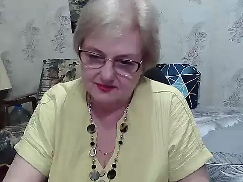 Renata62011: διαδικτυακό σόου στην κάμερα