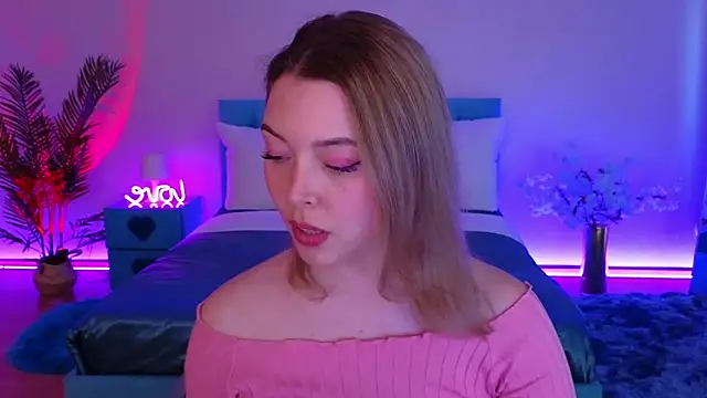 Chat XXX en directo de Ava_Loone