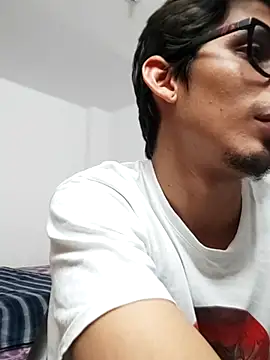 SrIncognito666's Webcam Show