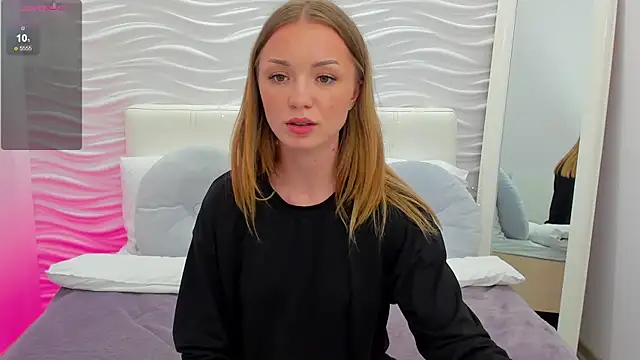 VirginOlly Chat XXX in diretta