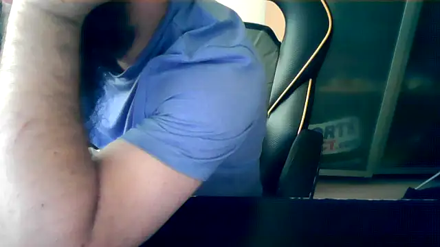 LondonMan1988 webcam show