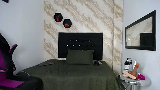 Chat +18 de issa__love ao vivo