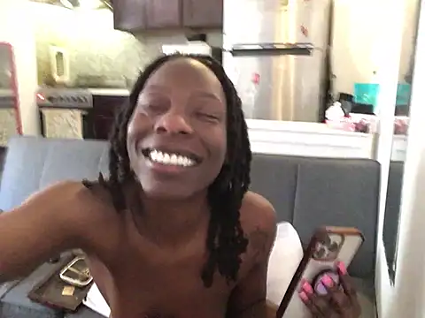 littyleesh1's Webcam Show