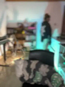 NikkiNix Chat XXX live