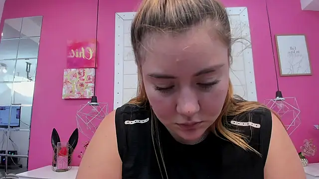 Chat +18 de rousse_millers ao vivo