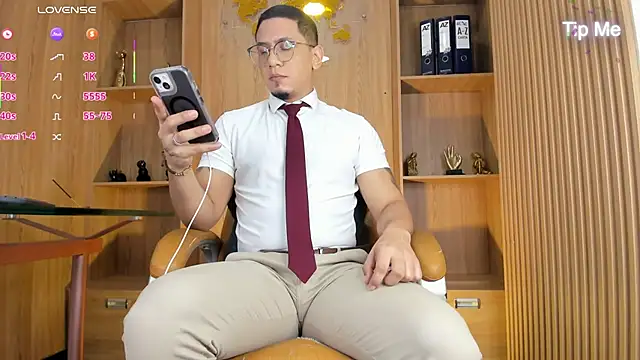 JoshMillerr_: вебкам-шоу