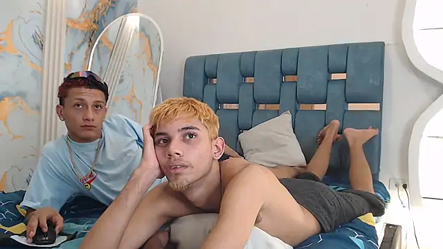 LUCKY_BOX2026's Live XXX Chat