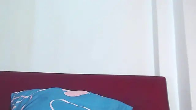 Amber_Moore Adlı Modelin Canlı XXX Sohbeti