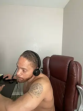Fathero1time's Live XXX Chat