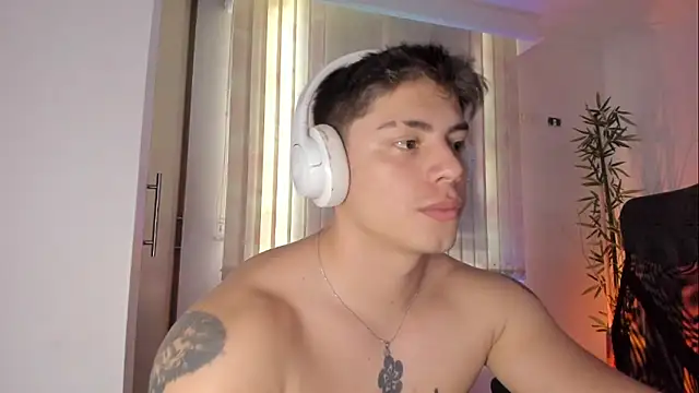 Giordano_Russoのウェブカメラショー