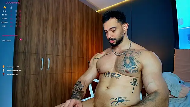 massimo_visconti Adlı Modelin Web Kamerası Şovu