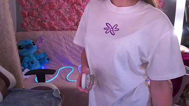 Sasha_Foxyyy Webcam show